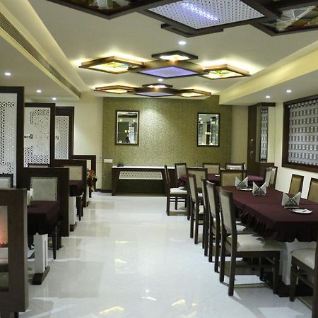 Hotel Ashish Continental Phagwāra Exterior foto
