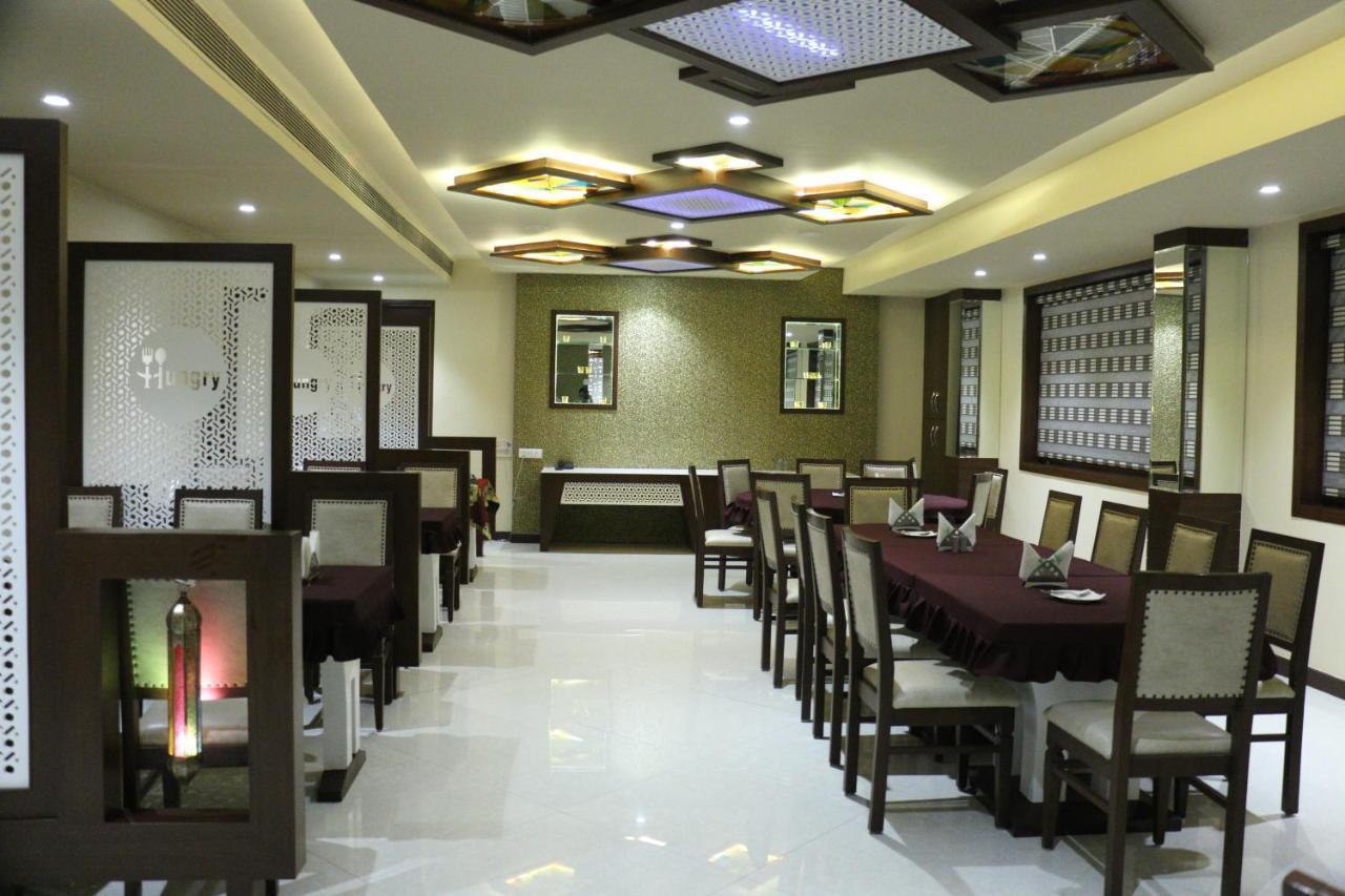 Hotel Ashish Continental Phagwāra Exterior foto